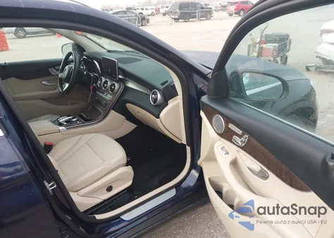 2019 Mercedes-Benz Glc 300 4Matic z USA, uszkodzony, nr VIN WDC0G4KB5KF623187